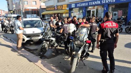 Eskişehir’de motosikletli yunus polisi kazada yaralandı