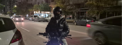 Eskişehir’de motosikletliyle tartışan kadın sürücü aracından indi! O anlar kamerada