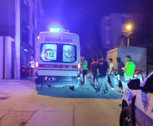 Eskişehir'de motosikletten kayarak düştü