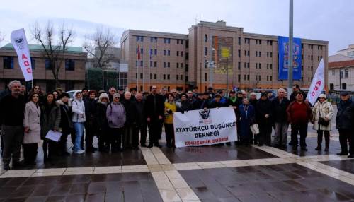 Eskişehir’de Muammer Aksoy için anma töreni