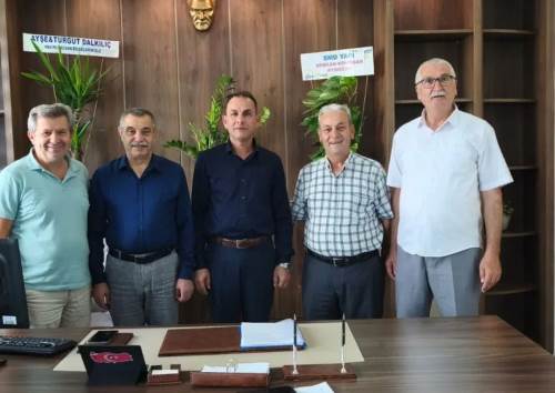 Eskişehir'de muhtarlardan yeni müdürlere hoş geldin ziyareti