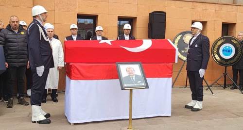 Eskişehir'de Mustafa Önder gözyaşlarıyla uğurlandı!