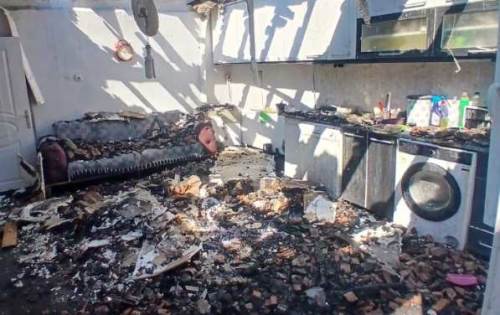 Eskişehir’de müstakil ev yangında kullanılamaz hale geldi