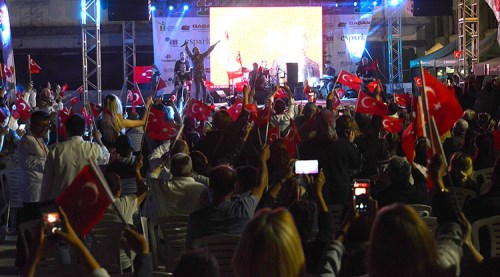 Eskişehir'de müzik şöleni devam ediyor