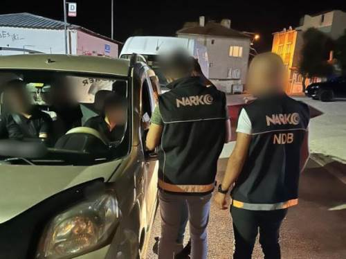 Eskişehir'de narkotik polisinden huzur operasyonu