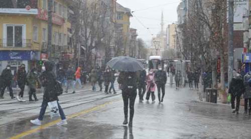 Eskişehir’de Nisan ayında kar sürprizi!
