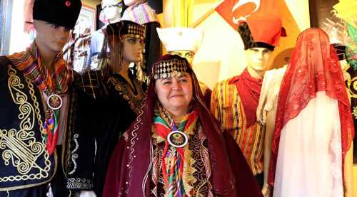 ESKİŞEHİR'DE NOSTALJİ DEFİLESİ