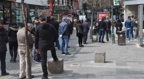 Eskişehir'de o kuyruklar sürüyor!