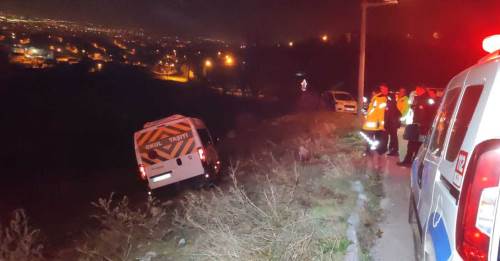 Eskişehir'de o sürücü firarda: Böyle bıraktı gitti...