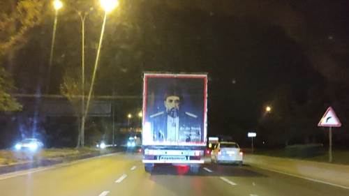 Eskişehir'de o tırı gören telefonuna sarıldı!