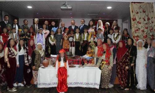 Eskişehir'de öğrenci ve veliler aynı podyumda: Cahit Kural’da renkli defile