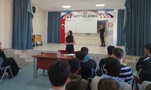 Eskişehir’de öğrenci ve velilere yönelik iki önemli eğitim