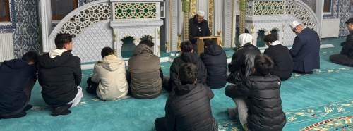 Eskişehir’de öğrenciler sabah namazında buluştu