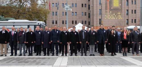 Eskişehir'de Öğretmenler Günü'ne özel tören