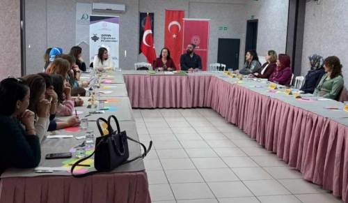 Eskişehir’de öğretmenlere felsefe ve düşünce atölyesi