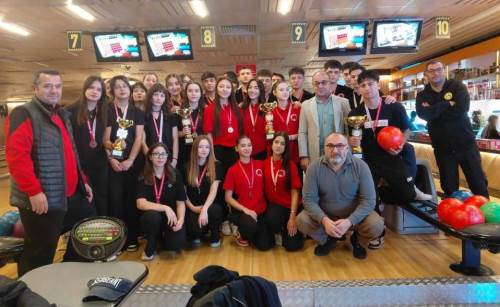 Eskişehir’de Okul Sporları Bowling Müsabakaları sona erdi