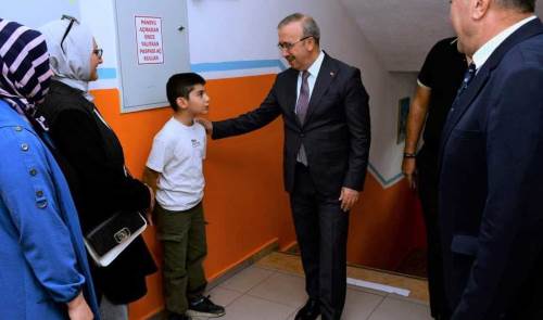 Eskişehir’de Okula Uyum Haftası başladı! 1. sınıf ve 5. sınıf öğrencileri için ilk gün