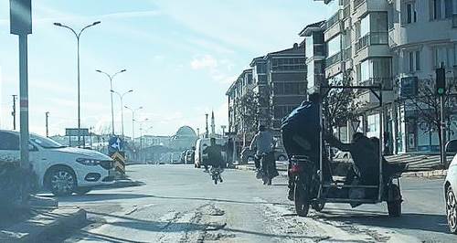  Eskişehir'de olay olan görüntü: Tek teker seyahat!