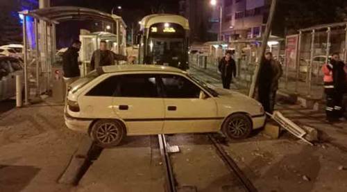 Eskişehir'de olaylı gece: Yapmadığı kalmadı!