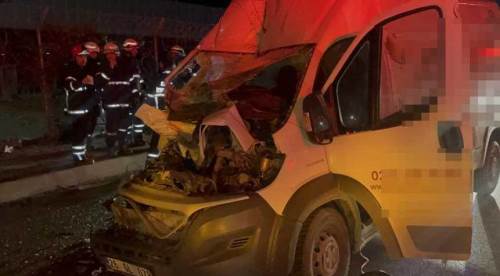 Eskişehir'de ölümlü kaza: Park halindeki tıra ok gibi saplandı...