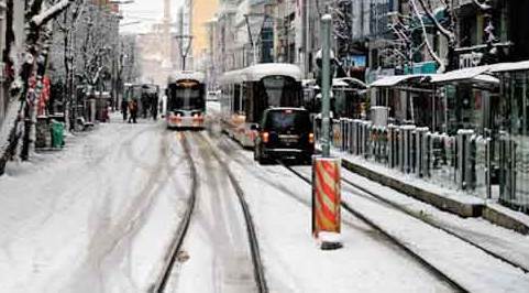 Eskişehir'de önemli uyarı! Kaygan yol ve buzlanmaya dikkat!