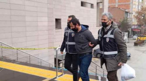 Eskişehir'de operasyon: Evlerinden onlarcası çıktı!