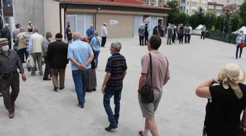 Eskişehir'de orada kuyruğa girdiler!