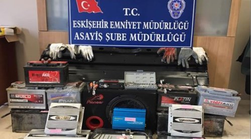 Eskişehir'de oto fareleri gözaltına alındı