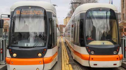 Eskişehir'de otobüs ve tramvaylarda dikkat çeken mesaj