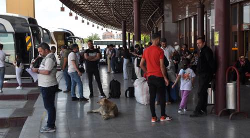 Eskişehir’de otogar doldu taştı!