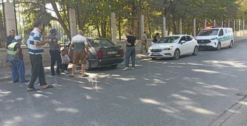 Eskişehir’de otomobil duvara çarptı: Sürücü yaralandı