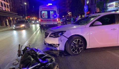 Eskişehir’de otomobil ile motosikletin karıştığı kazada 1 yaralı!