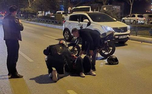 Eskişehir'de otomobile arkadan çarptı: Kadın sürücü hastanelik oldu