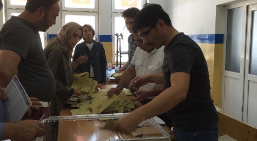 Eskişehir'de oylar sayılmaya başladı