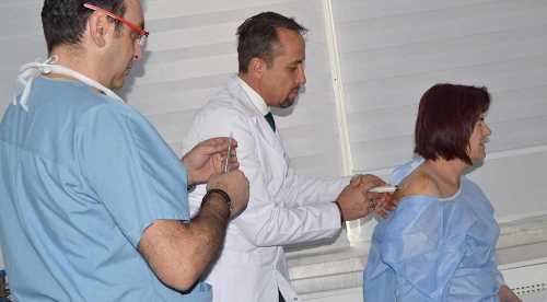 ESKİŞEHİR'DE OZON İLE PRP TEDAVİSİ