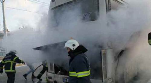 Eskişehir'de panik! Servis otobüsü alev aldı...