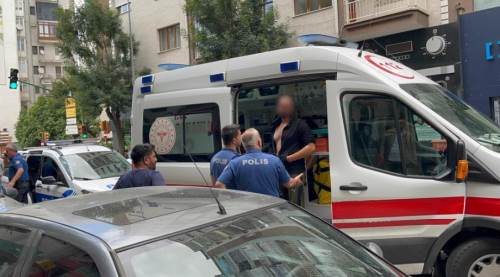 Eskişehir'de panik yaratan kaza: Araçlarda ciddi hasar var