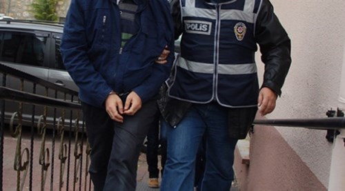 Eskişehir'de parklarda 8 gözaltı!