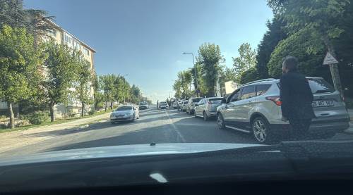 Eskişehir'de pes dedirten duyarsızlık: Ambulans giriş çıkışını kapadılar!