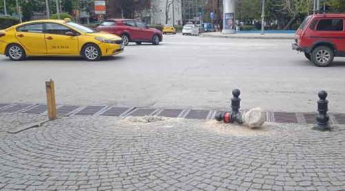 Eskişehir'de pes dedirten görüntü: Trafiğe kapalı ama...