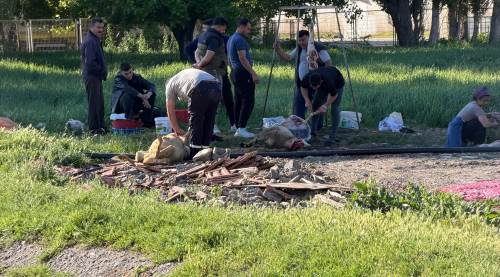 Eskişehir'de pes dedirten manzara: Boş araziyi mezbahaya çevirdiler!