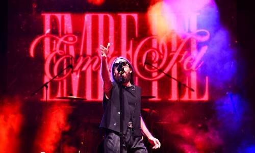 Eskişehir'de Pişmiş Toprak Sempozyumu Emre Fel konseriyle taçlandı