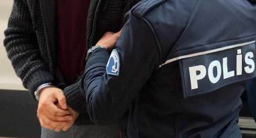 Eskişehir'de polis araması olan 2 kişi yakalandı