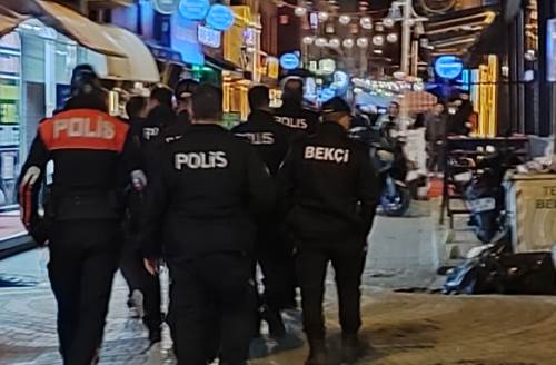 Eskişehir'de polis ekiplerinden büyük asayiş uygulaması