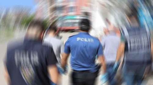Eskişehir'de polis karantina kaçağının peşinde!