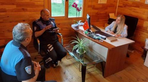 Eskişehir'de polisler muhtarları ziyaret etti!