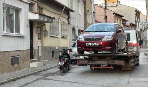 Eskişehir'de polisten kaçan sürücüye çifte ceza!