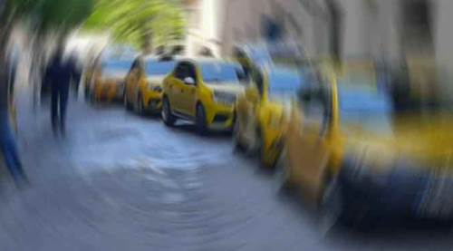 Eskişehir'de polisten taksiyle kaçmaya çalışınca...