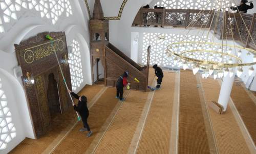 Eskişehir'de Ramazan ayı öncesi camilerde büyük çalışma