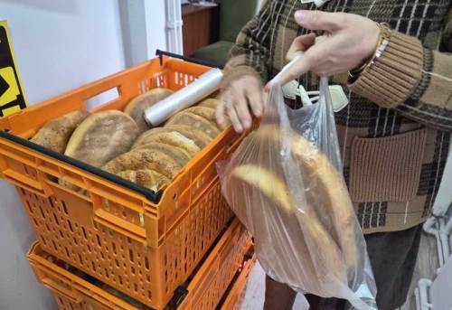 Eskişehir’de Ramazan yardımları mahallelileri sevindirdi